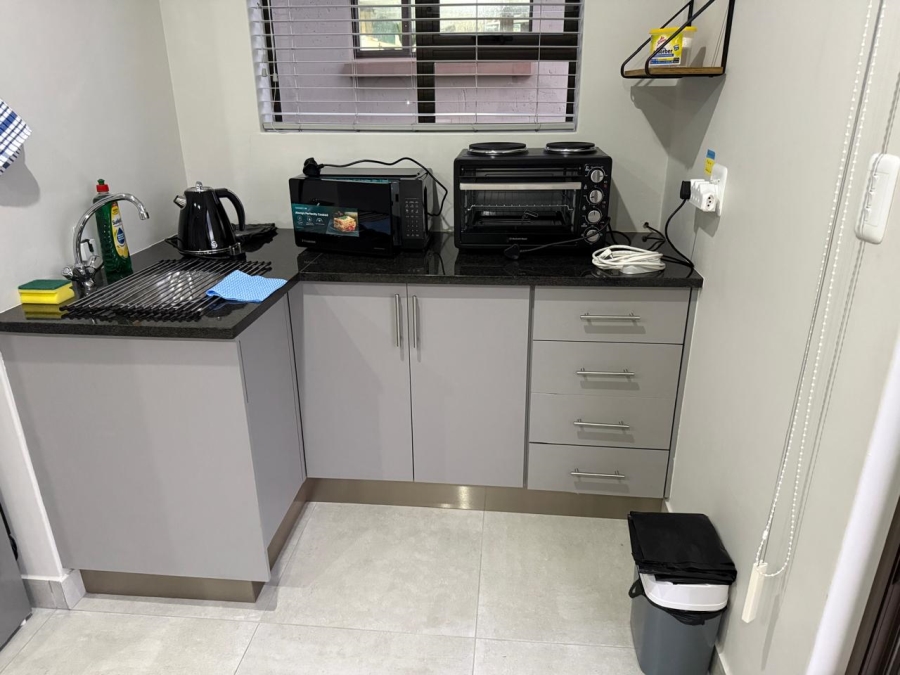 To Let 1 Bedroom Property for Rent in Island View Western Cape
